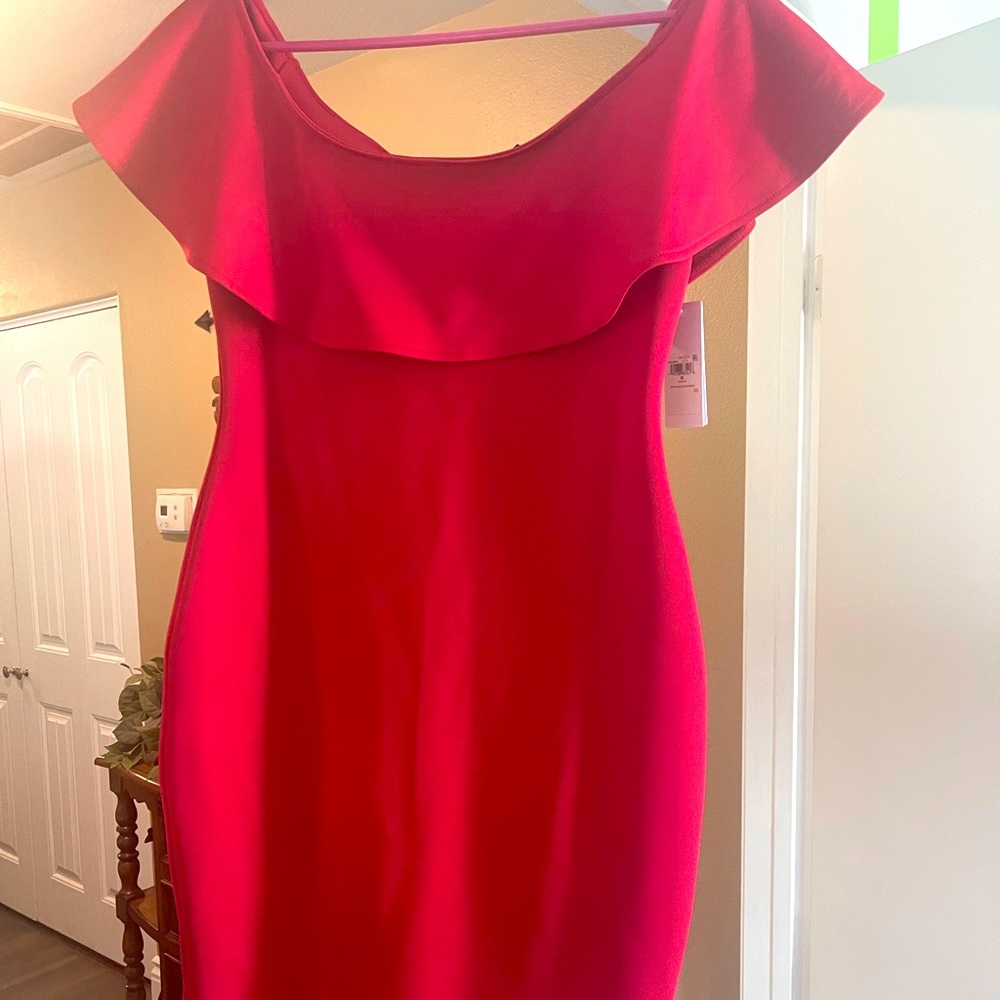 Guess body on cocktail dress. Size 8, never worn